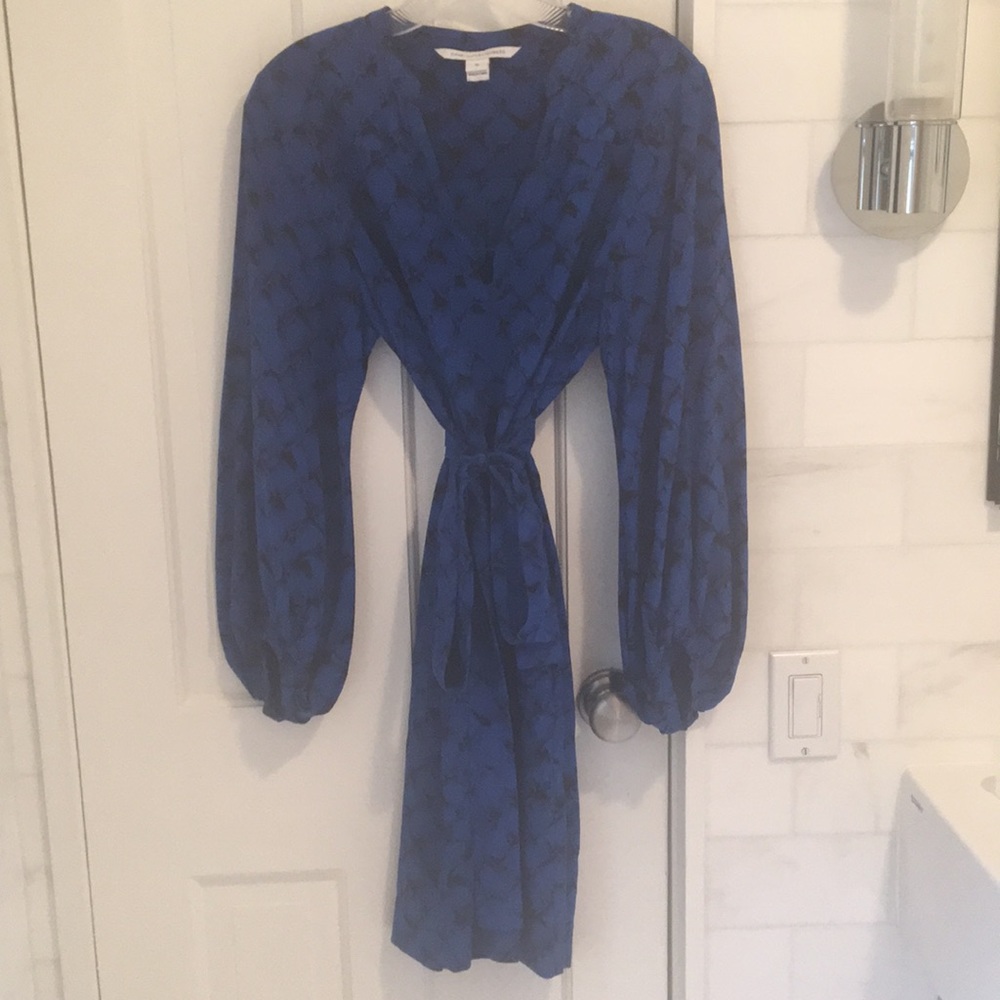 DVF blue silk belted dress size 12